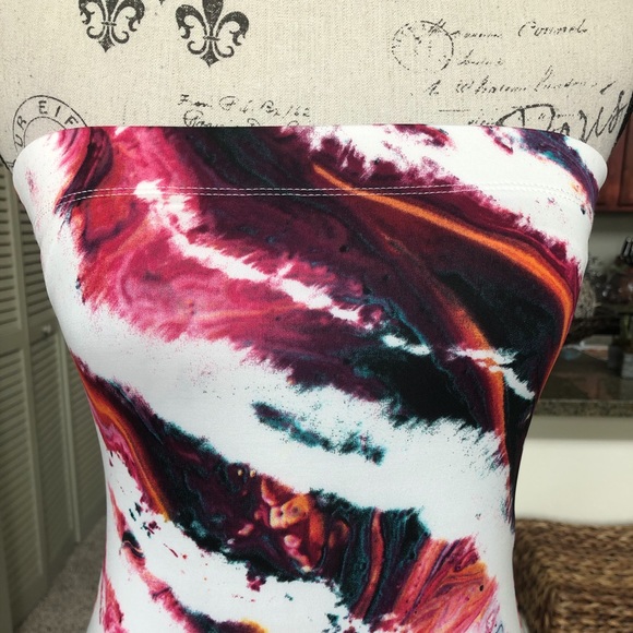 💕Cute Tube Dress 💕 - Picture 5 of 8